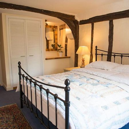 Meddlars A Historic Cottage On The Countryside Edge Of A Vibrant Market Town Hadleigh  Extérieur photo